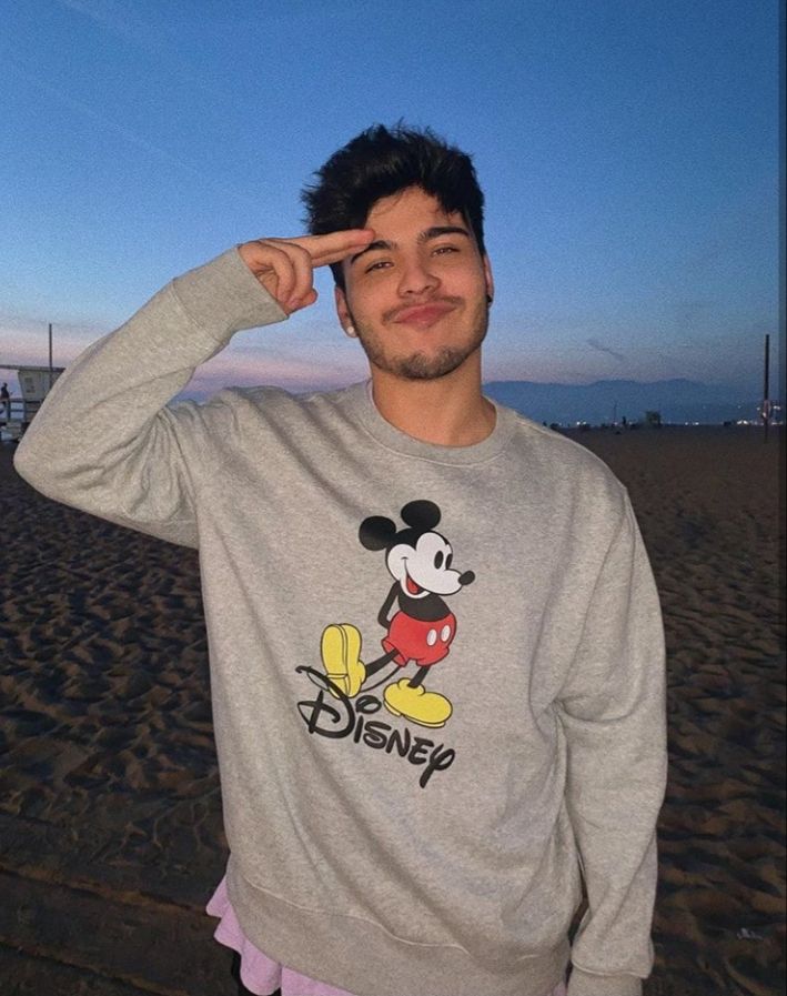 Alejandro V.